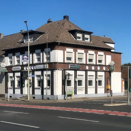 Holthausen فندق