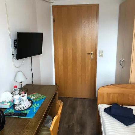 Holthausen 3*